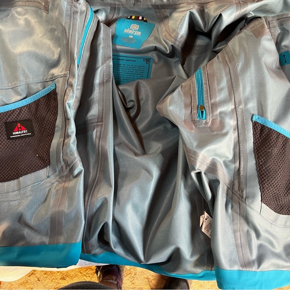 Sherpa Adventure Gear Soft Shell Jacket - Picture 9 of 10